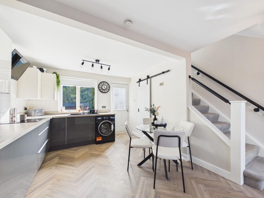 Property photo 3 of 18 Cam01268G0-Pr0528-Still002.Jpg