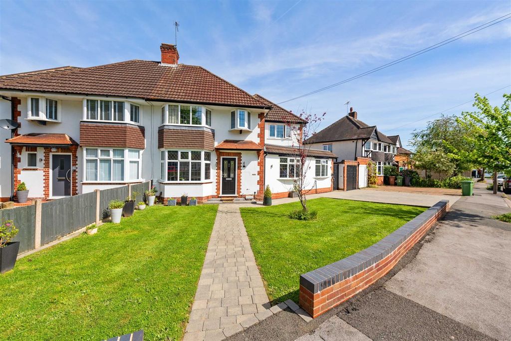 Property photo 1 of 18 8 Witherford Croft, Solihull, B91 1Tu_1.Jpg