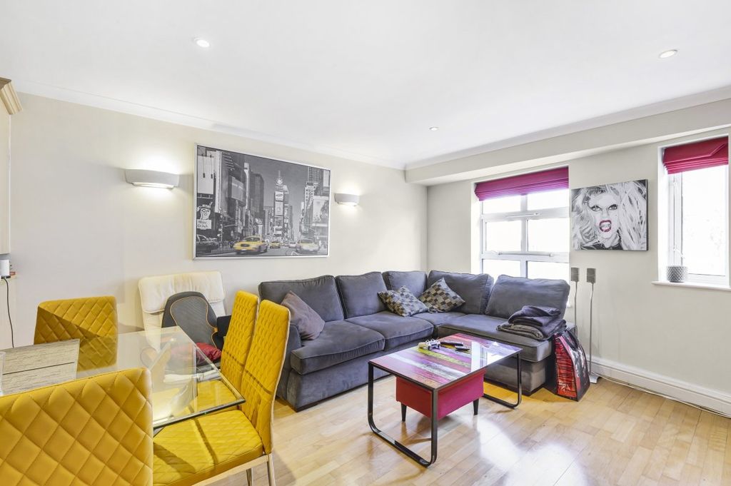 Property photo 2 of 6 829040 (2)