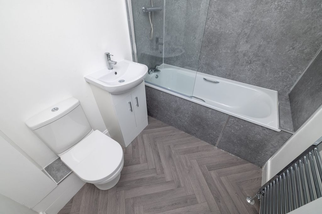 Property photo 2 of 10 Photo 2