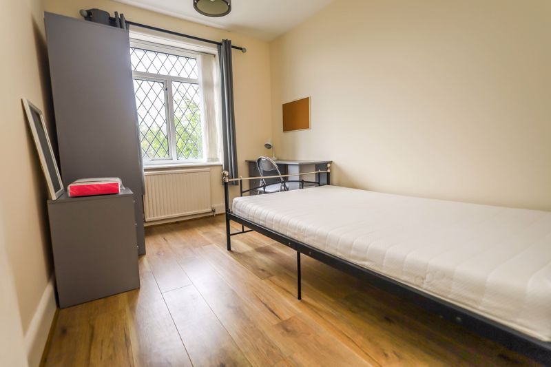 Additional image 12 of 6 bed detached house to rentPine Road, Winton BH9