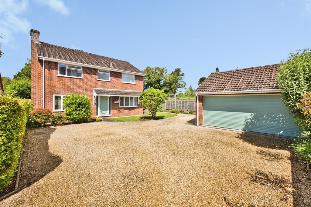 Property photo 1 of 23