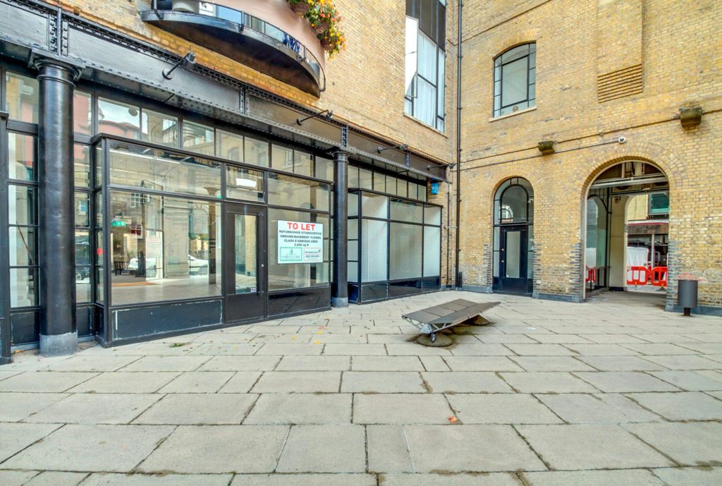Property photo 1 of 1