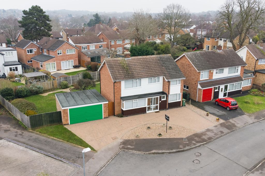 Property photo 1 of 34