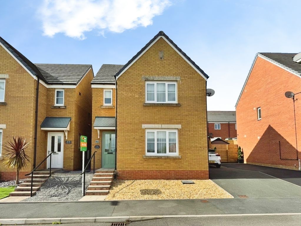 Property photo 1 of 2