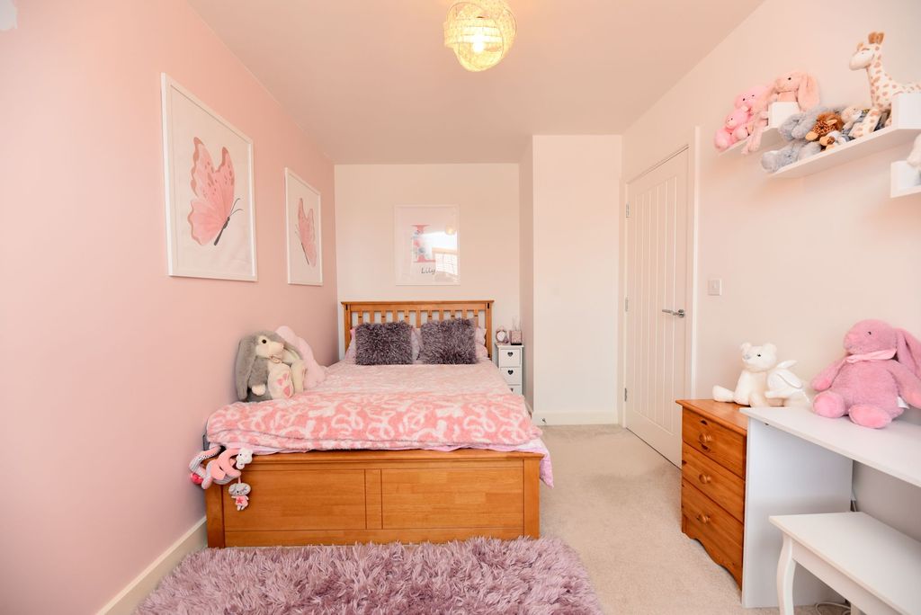 Additional image 19 of 3 bed semi-detached house for saleGale Drive, Biggleswade SG18