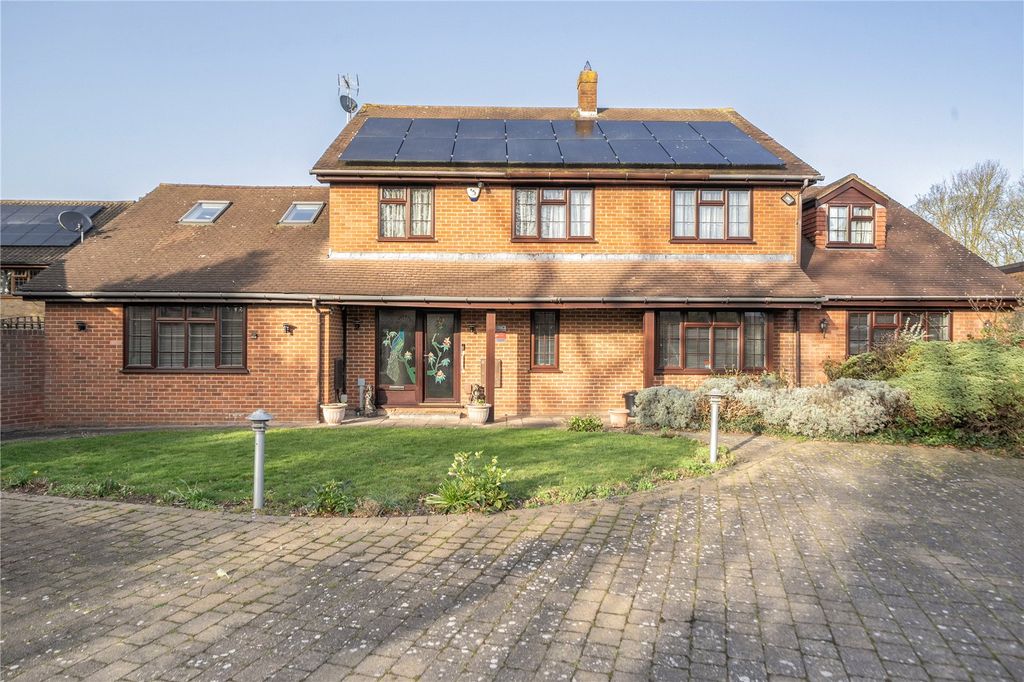 Property photo 2 of 27 Picture No. 28
