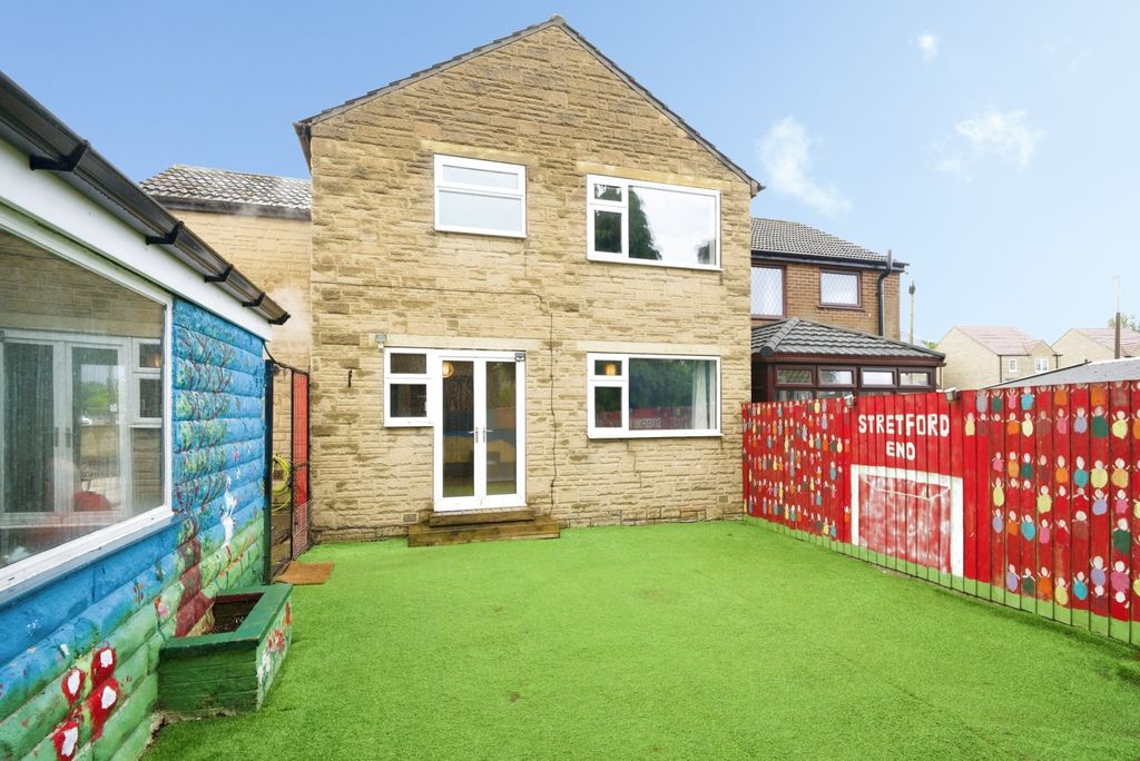 Additional image 19 of 4 bed semi-detached house for saleCrossley Lane, Huddersfield HD5