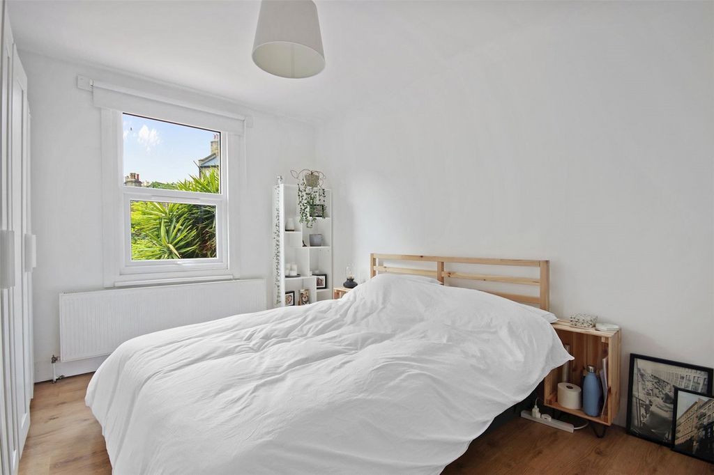 Property photo 2 of 16 Picture No. 06
