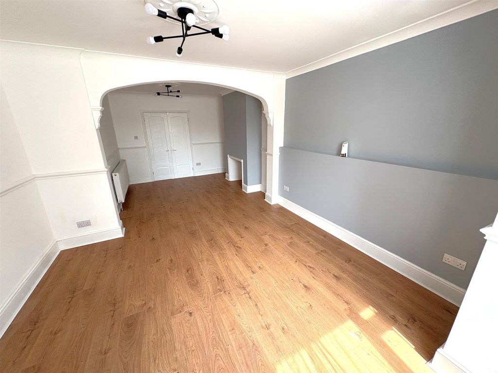 Property photo 2 of 21 Img_0336.Jpg