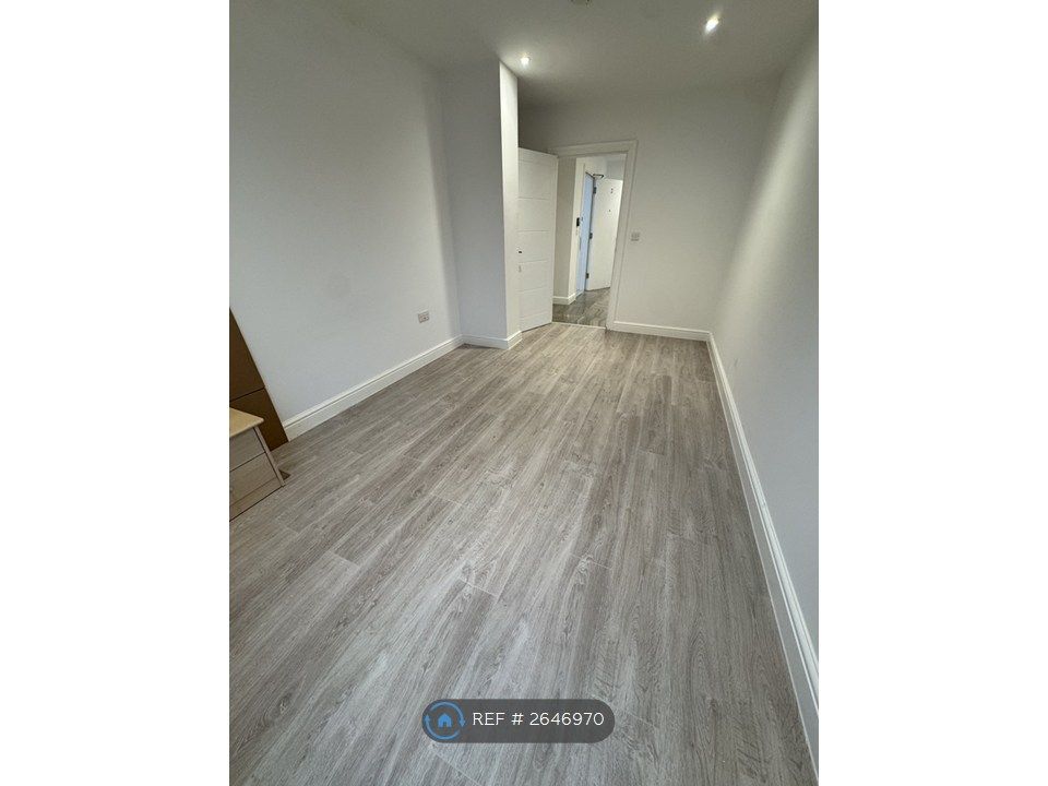 Property photo 3 of 7 Bedroom