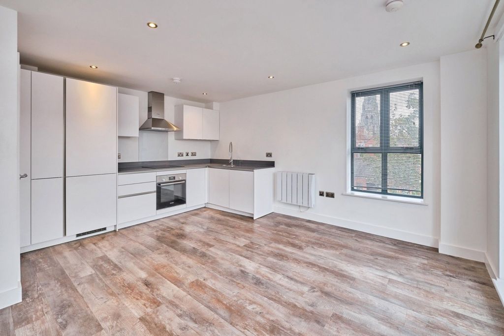 Property photo 3 of 15 Photo