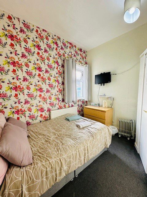 Property photo 2 of 70