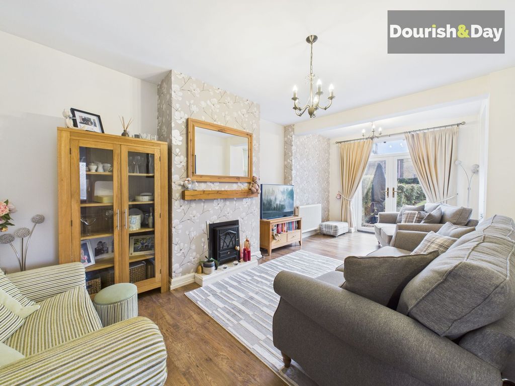 Property photo 2 of 14 Living Room