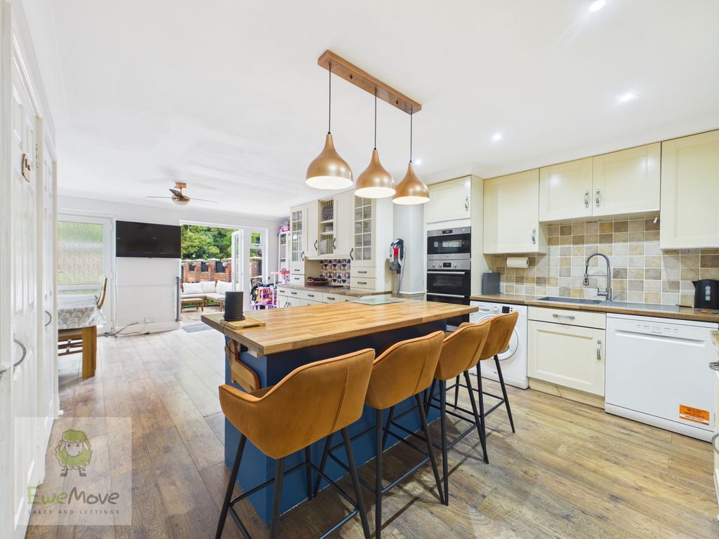 Property photo 1 of 26 Kitchen Dining Room