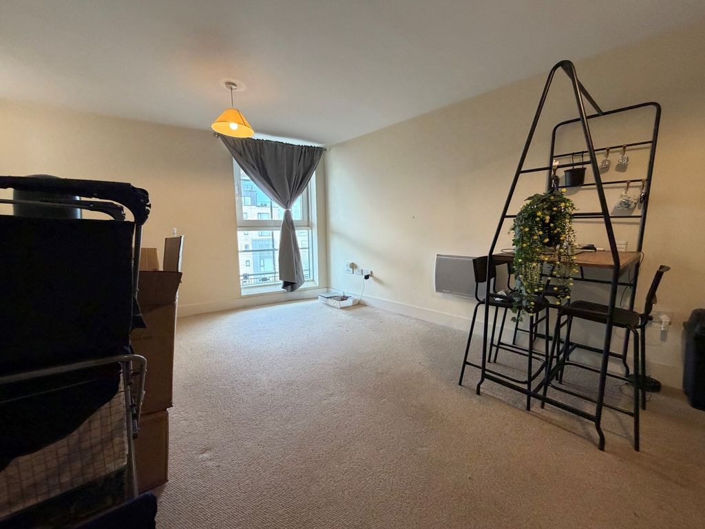 Property photo 2 of 16 Nfgjd