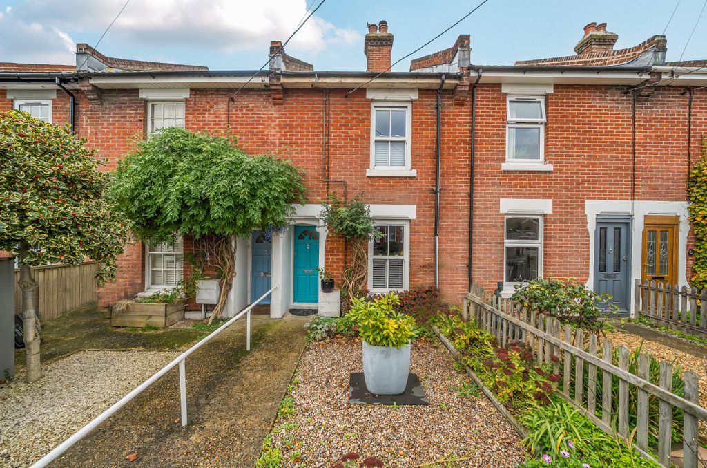 Property photo 1 of 12 1375203-5-690B5d6...