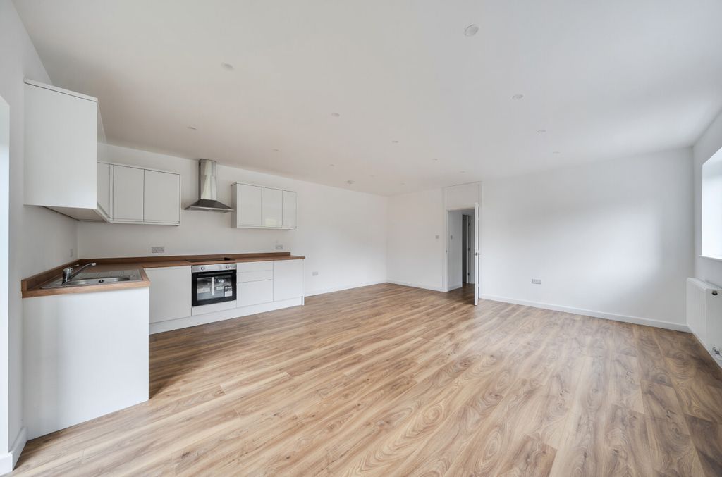 Property photo 2 of 13 1439777-27-69Dcee...