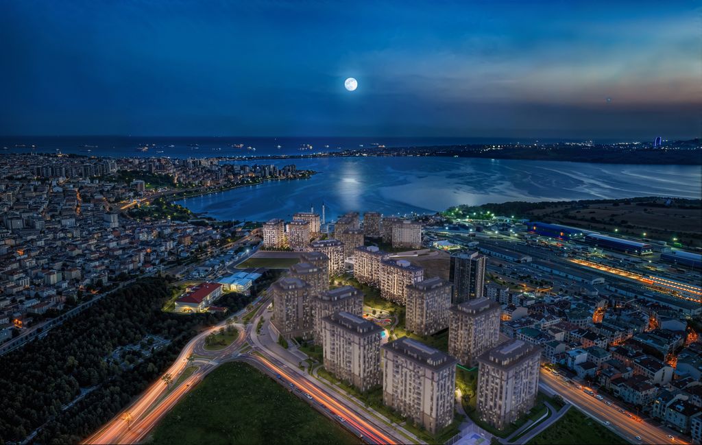 Property photo 2 of 16 Lakeside Property For Sale In Istanbul - A Stunning Lakeside Location