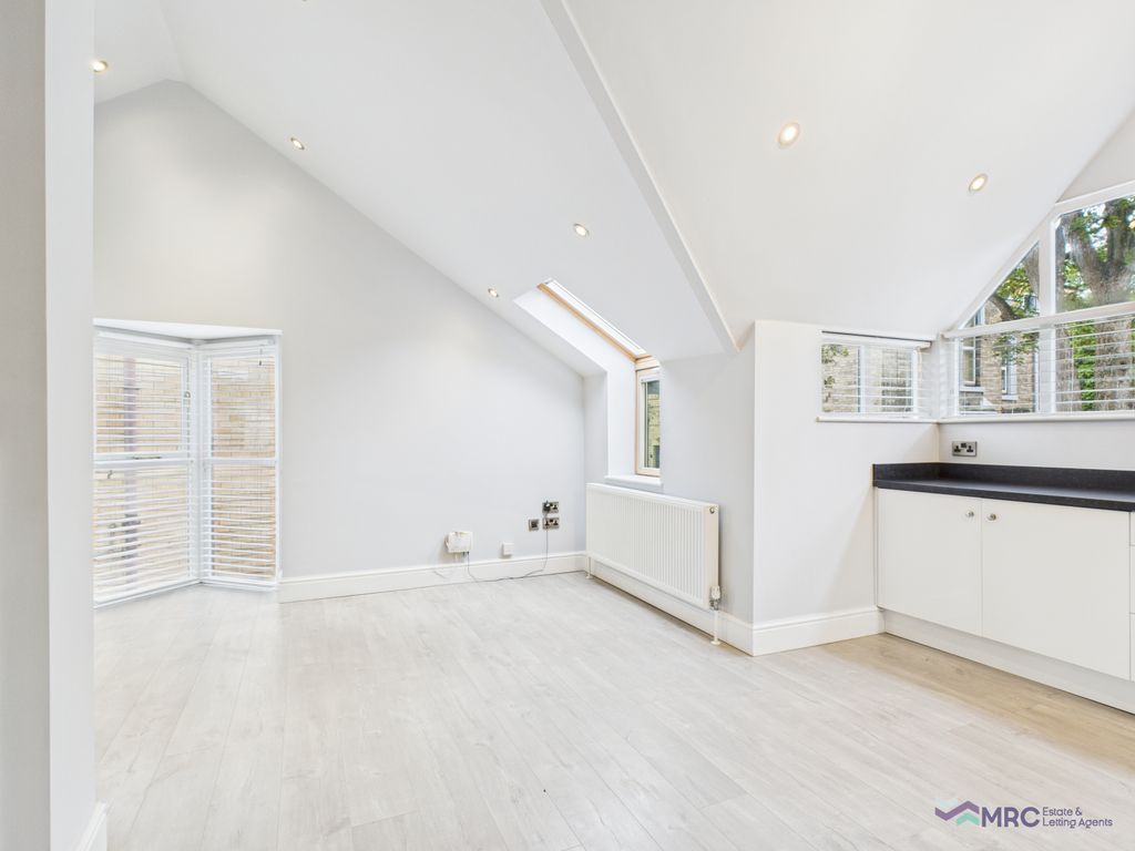 Property photo 3 of 15 Gallery