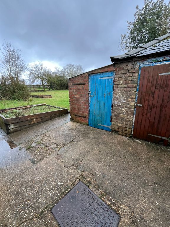 Property photo 3 of 13