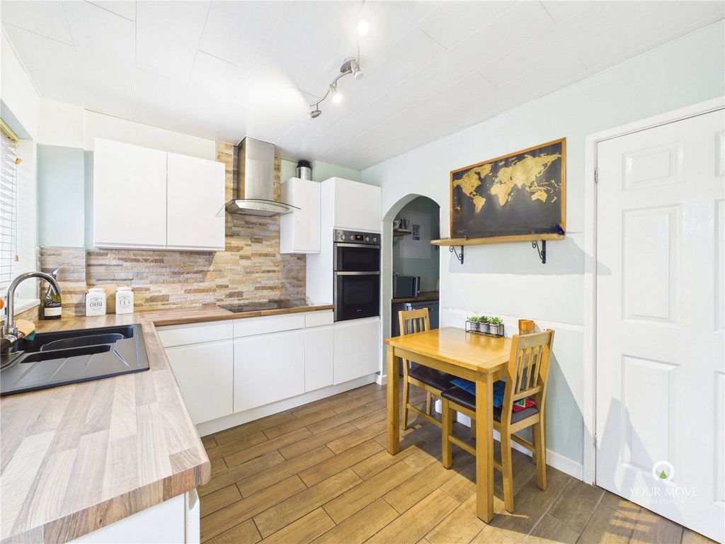 Property photo 3 of 14 Picture No. 06