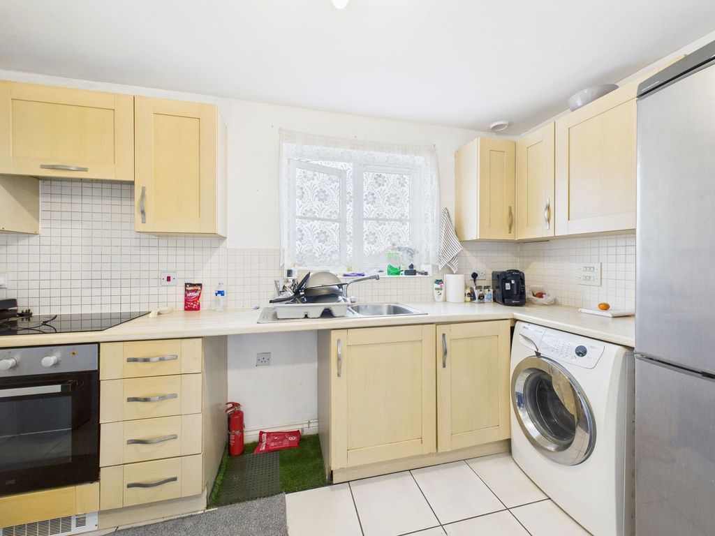 Property photo 3 of 8