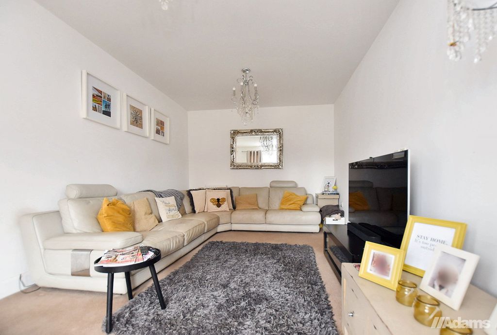 Property photo 3 of 26