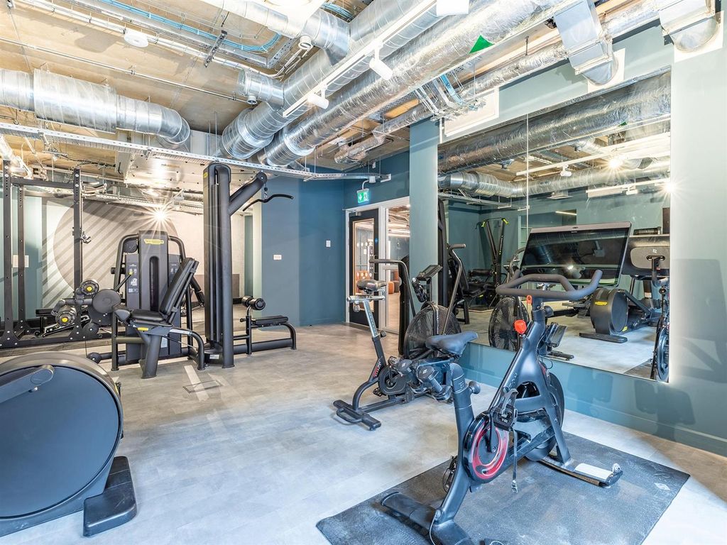 Property photo 1 of 27