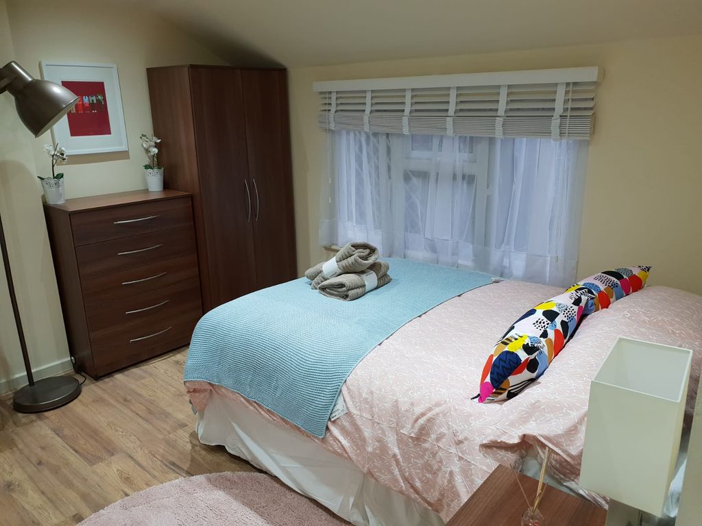 Property photo 2 of 5 Fa34B217-ba97-48B6-A28A-986d62Db5970