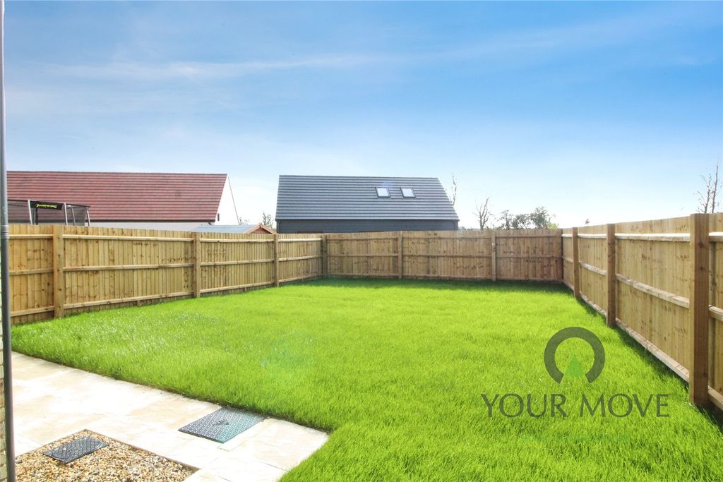 Property photo 3 of 27 Garden