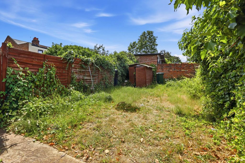 Property photo 2 of 9