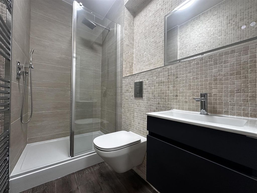 Property photo 3 of 5 Bathroom