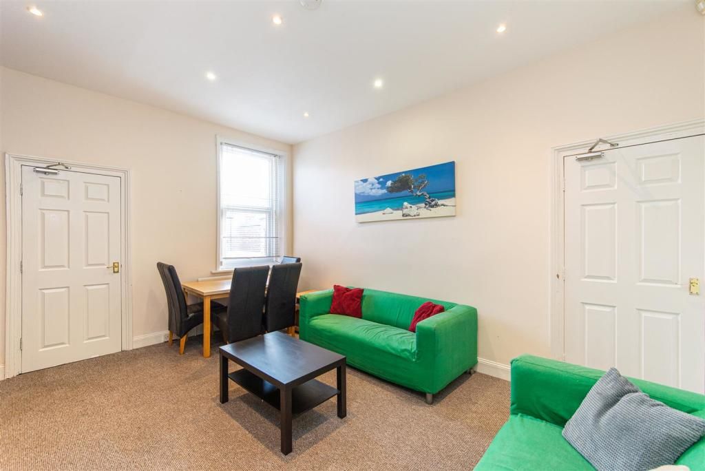 Property photo 1 of 7 5 Bed Maisonette For Sale