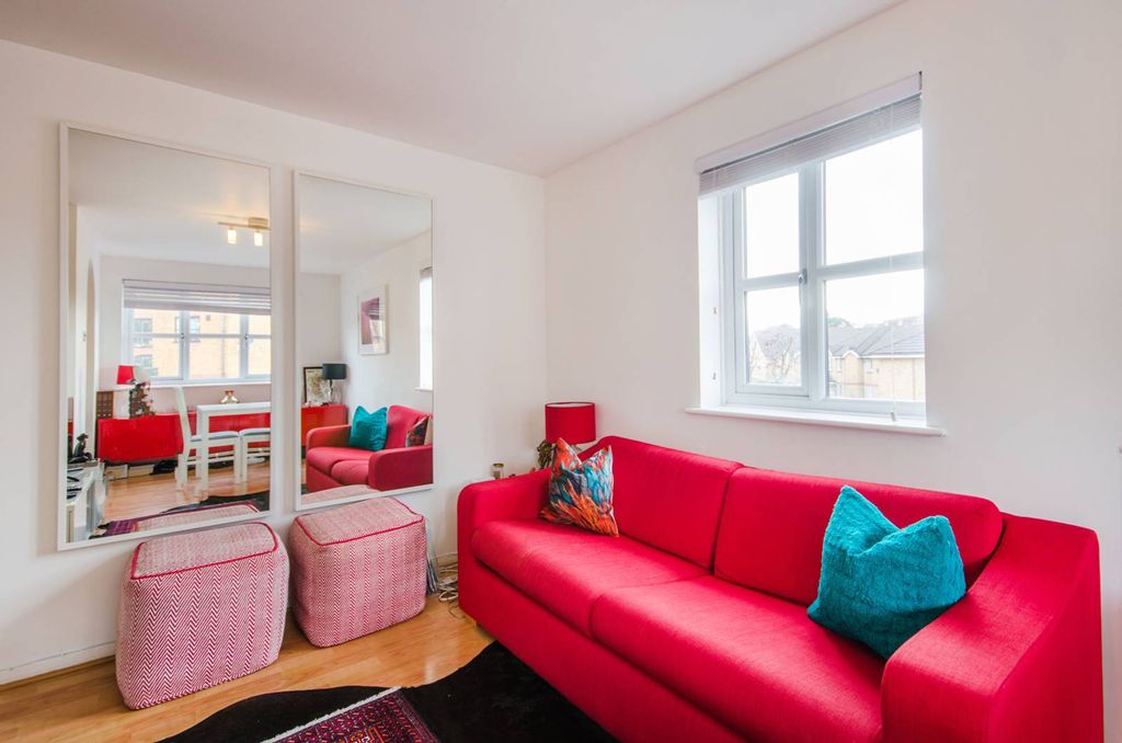 Property photo 2 of 7