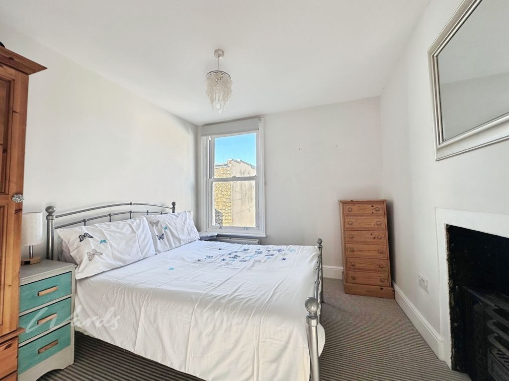 Property photo 3 of 7 Kent 3 Bed 2 Use