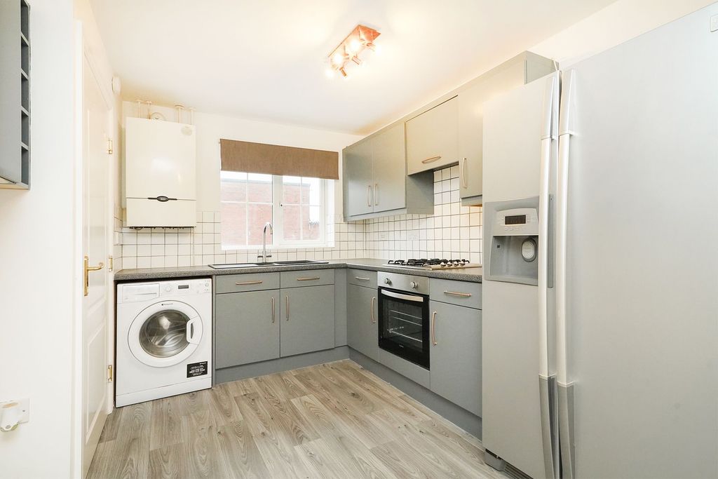 Property photo 2 of 11