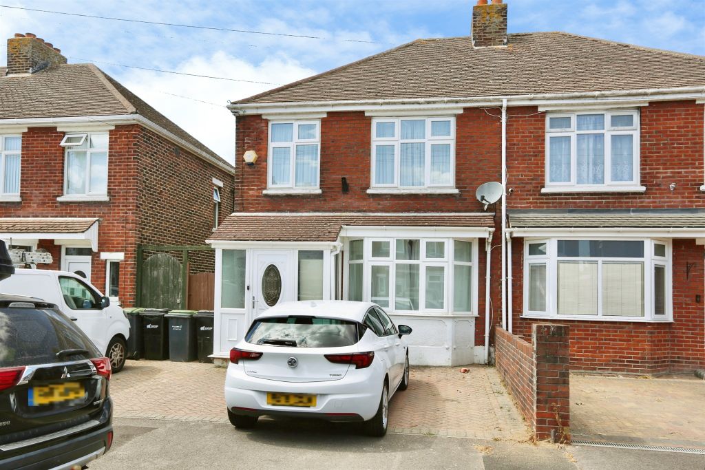 Property photo 1 of 12