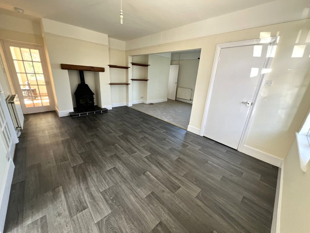 Property photo 2 of 16 Picture No. 02