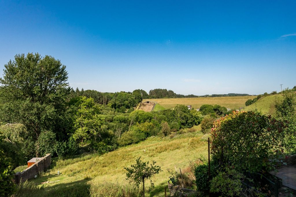 Property photo 3 of 38 4433853