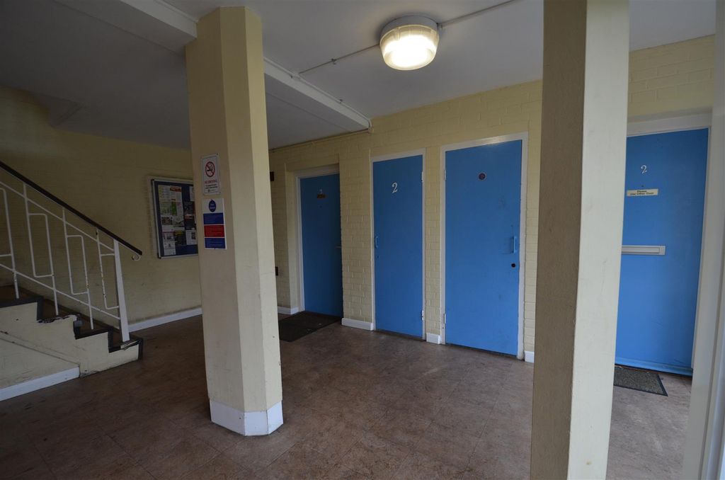 Property photo 2 of 37 A31A68Bb-04E9-4Cca-A577-1Ed21079Befe.Jpeg