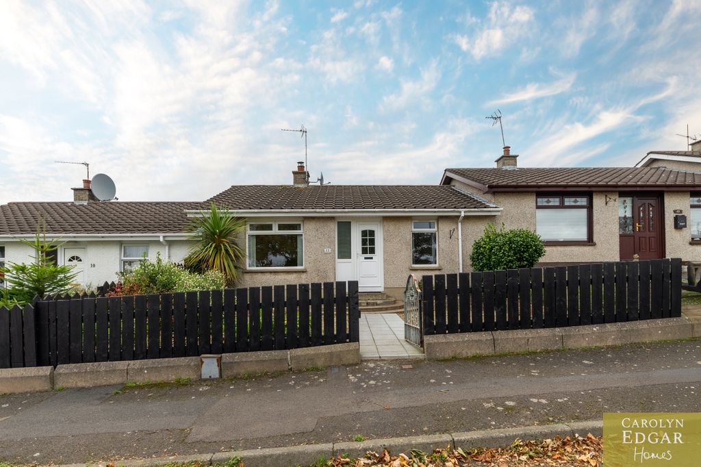 Property photo 1 of 30 001
