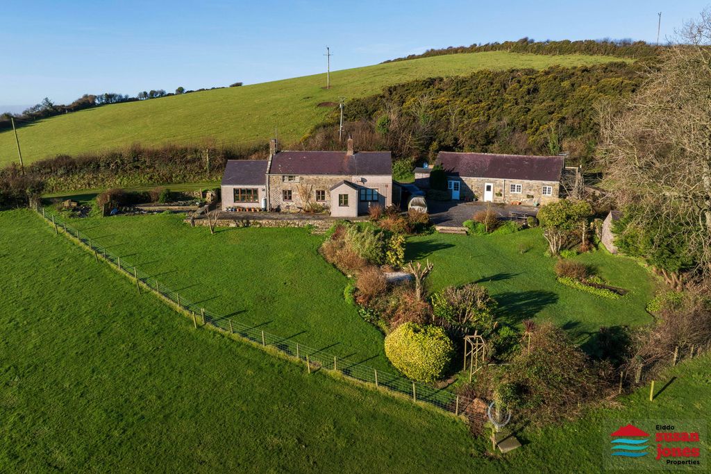 Property photo 1 of 30