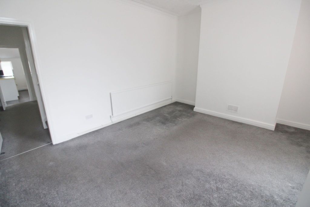 Property photo 3 of 13 Photograph 3