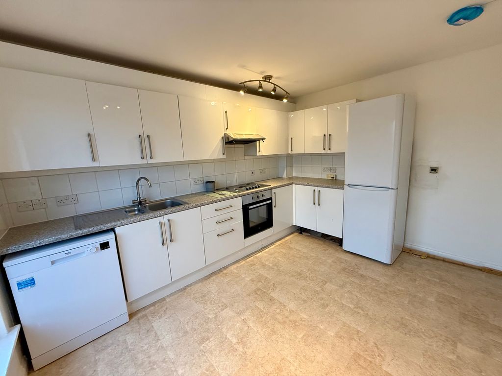 Property photo 3 of 13 3