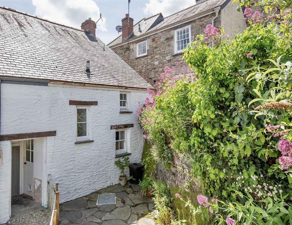 Property photo 2 of 14