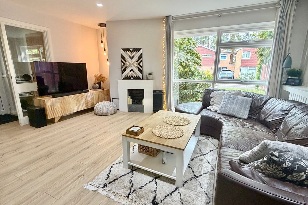 Property photo 3 of 23