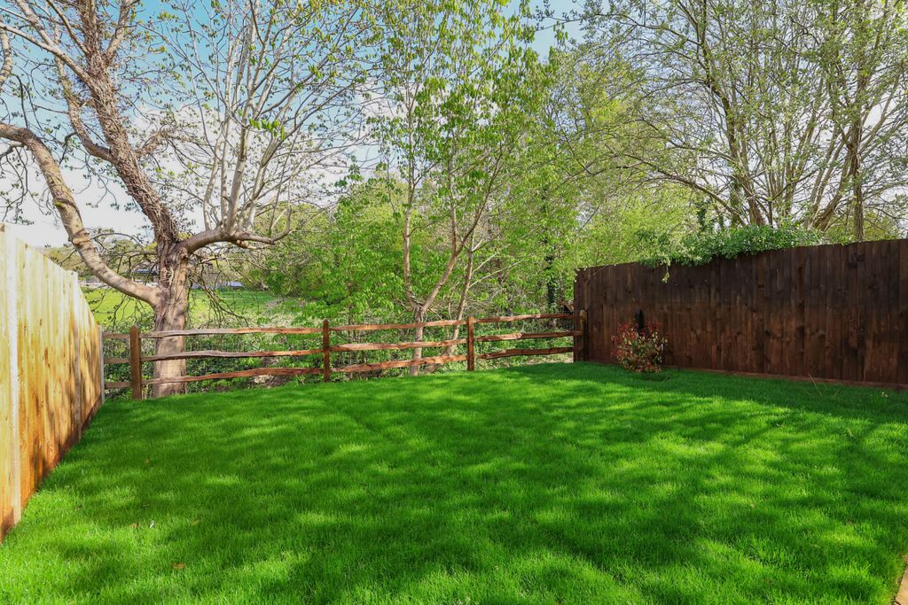 Property photo 2 of 12 Picture No. 12