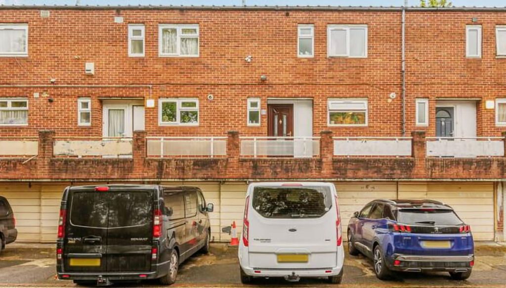 Property photo 2 of 19