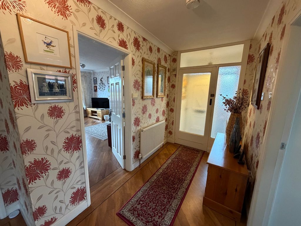 Property photo 3 of 20